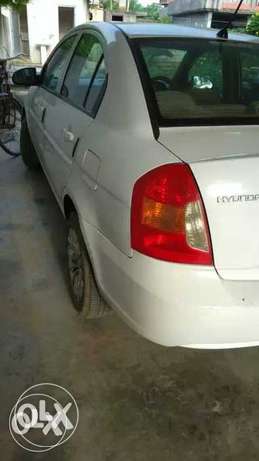  Hyundai Verna diesel urgent sale Ac white colour no