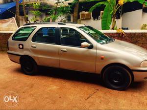 Italian luxury Fiat Siena station wagon for cheap rate
