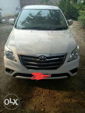 Toyota Innova diesel  Kms  year G4