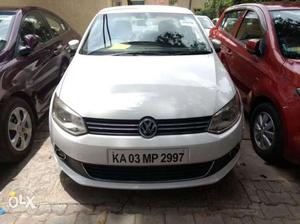 Volkswagen Vento Highline Petrol, , Petrol