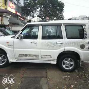 Mahindra Scorpio lpg  Kms  year