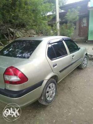  Ford Ikon petrol  Kms