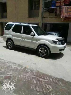  Tata Safari Storme diesel  Kms