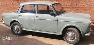 Vintage Fiat Padmini Pure Petrol With Hand Gear