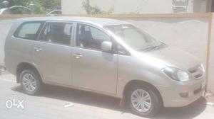 Well condition Toyota innova at unbelivable price