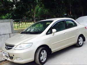 Mint condition Sedan for Urgent sale  Honda City Zx cng