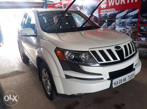 Mahindra xuv 500 w8diesel  Kms  year