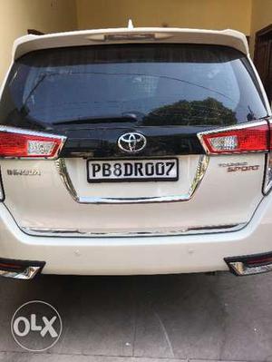  Toyota Innova diesel  Kms