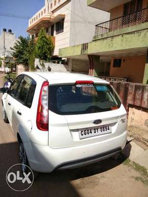  Ford Figo diesel ZXI  Kms