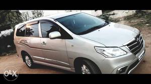  Toyota Innova diesel  Kms