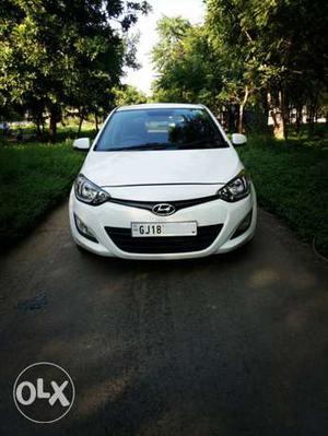  Hyundai I20 cng  Kms