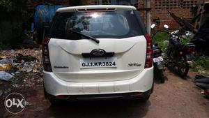 Mahindra XUV500 White in superb condition