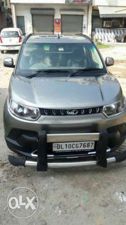 Mahindra Kuv , Petrol