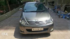 Toyota Innova 2.5 V 8 Str, , Diesel