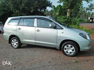  Toyota Innova diesel  Kms