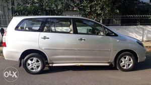 Toyota Innova 2.5 V 8 Str, , Diesel