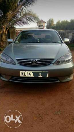  Toyota Camry petrol  Kms