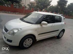 Maruti Suzuki Swift Lxi , Petrol