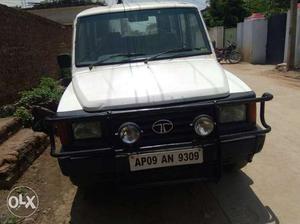 Tatasumo di Kms  year good condition 4 new tyres