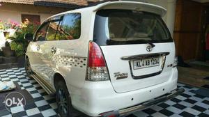  Toyota Innova diesel  Kms