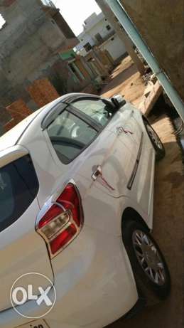  Ford Figo petrol  Kms