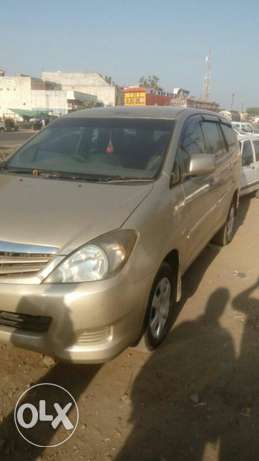  Toyota Innova diesel  Kms