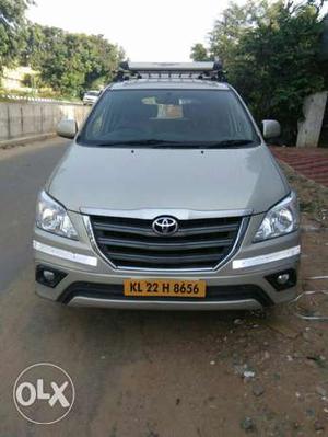  Toyota Innova diesel  Kms