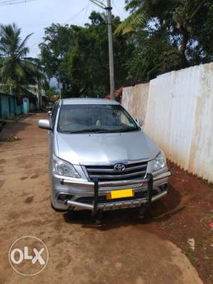  Toyota Innova diesel  Kms