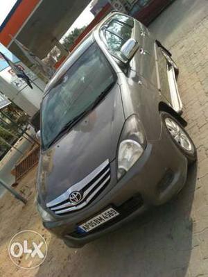 Toyota Innova 2.5 V 8 Str, , Diesel