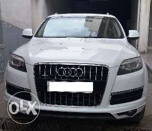 Audi Q7 White colour