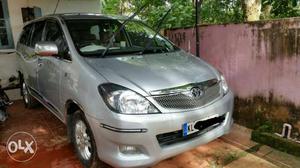  Toyota Innova diesel  Kms