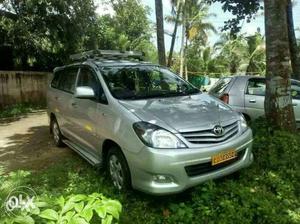  Toyota Innova diesel  Kms