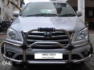 Toyota Innova 2.5 V 8 Str, , Diesel