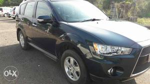 Mitsubishi Outlander petrol  Kms  year