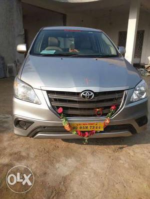  Toyota Innova diesel  Kms