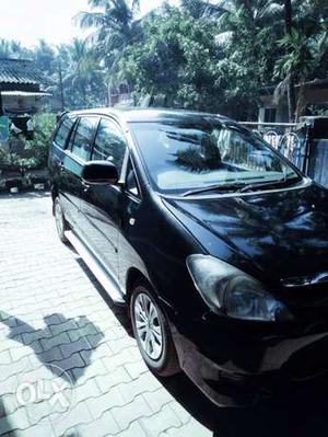  Toyota Innova diesel  Kms