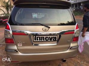  Toyota Innova diesel  Kms