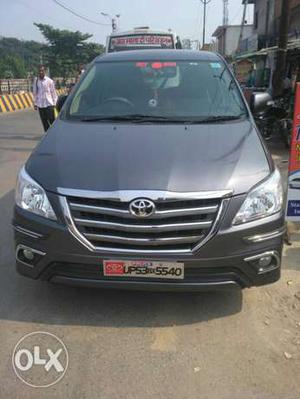  Toyota Innova diesel  Kms