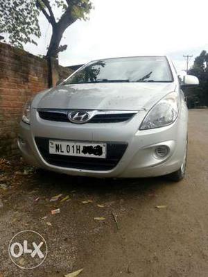  Hyundai I20 petrol  Kms