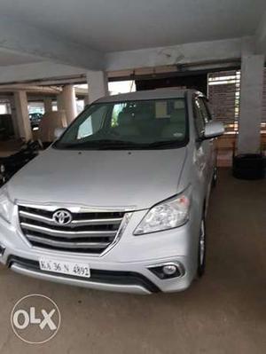  Toyota Innova diesel  Kms