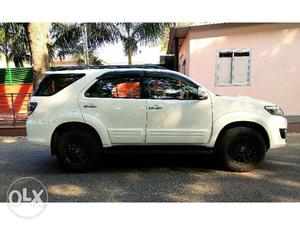 Toyota Fortuner 3.0 4x2 WD AT 