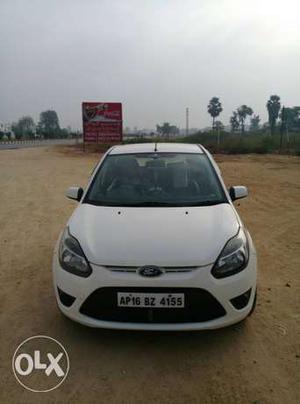  Ford Figo petrol  Kms