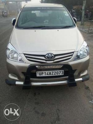  Toyota Innova diesel  Kms