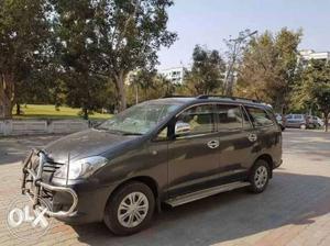  Toyota Innova diesel  Kms