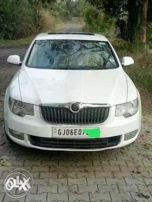 Skoda Superb - Diesel.  Kms..