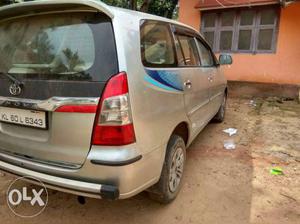  Toyota Innova diesel  Kms