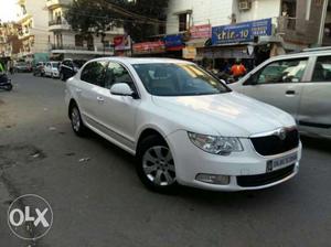 Skoda Laura Elegance 2.0 Tdi Cr At, , Diesel