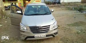  Toyota Innova diesel  Kms