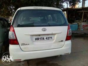  Toyota Innova diesel  Kms