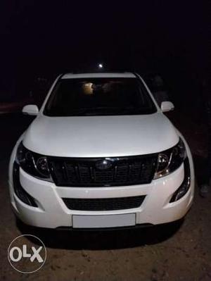  XUV w10 Automatic with sunroof